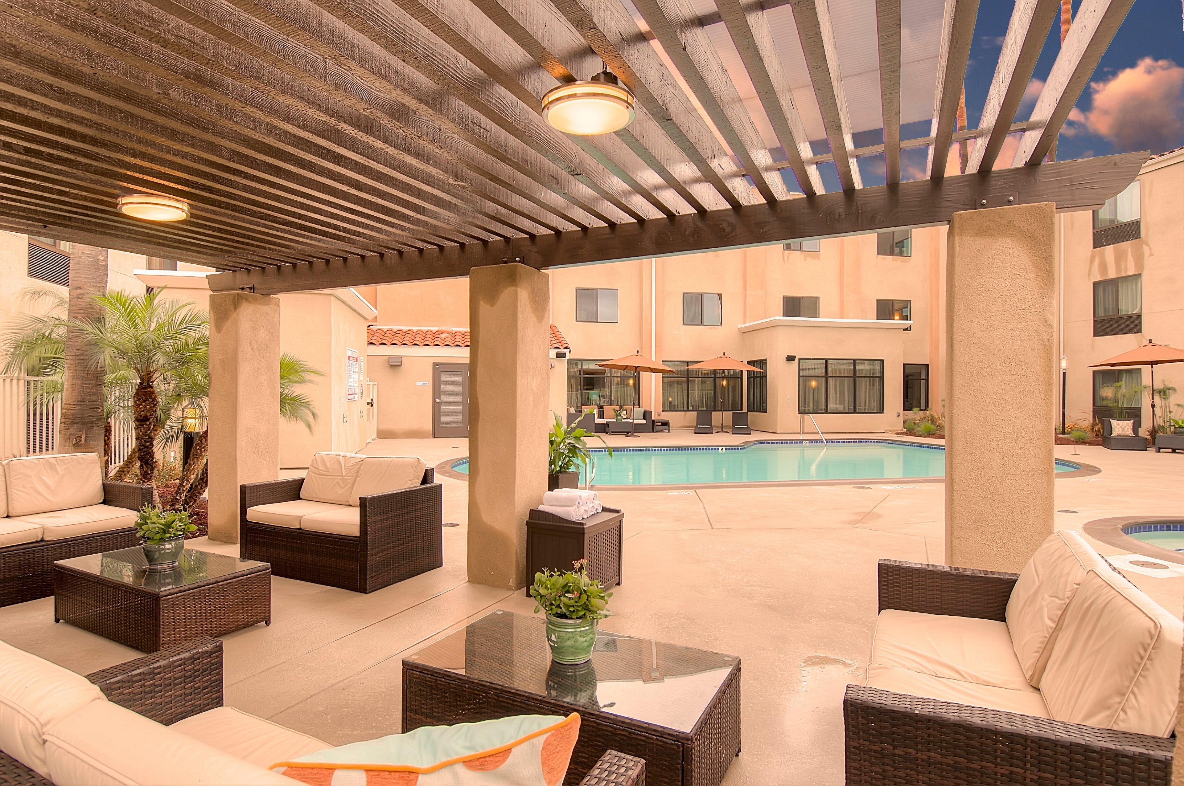 Holiday Inn Express Hotel & Suites Carlsbad Beach By Ihg Exteriör bild
