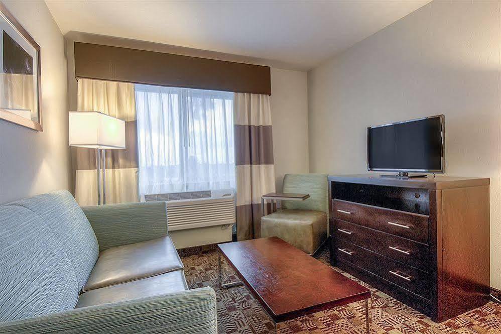 Holiday Inn Express Hotel & Suites Carlsbad Beach By Ihg Exteriör bild